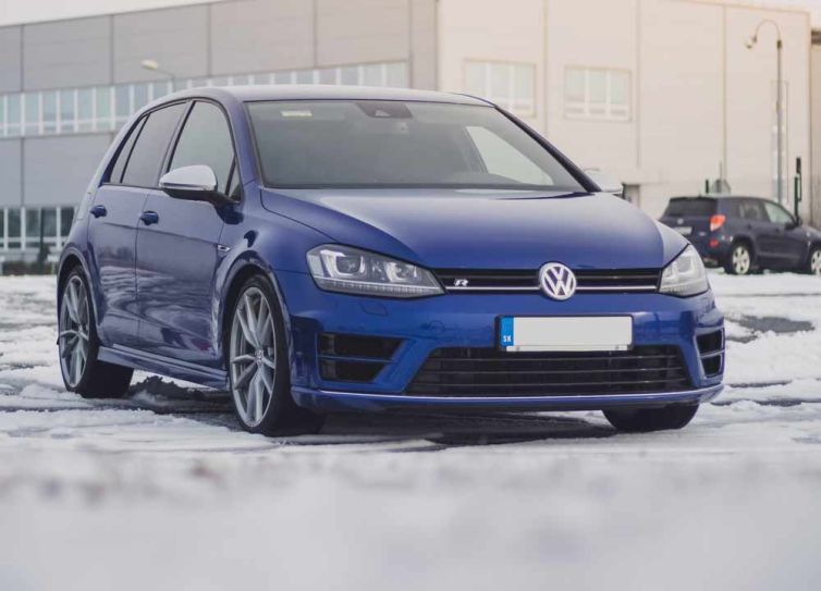 Volkswagen-Golf-1 (Demo)