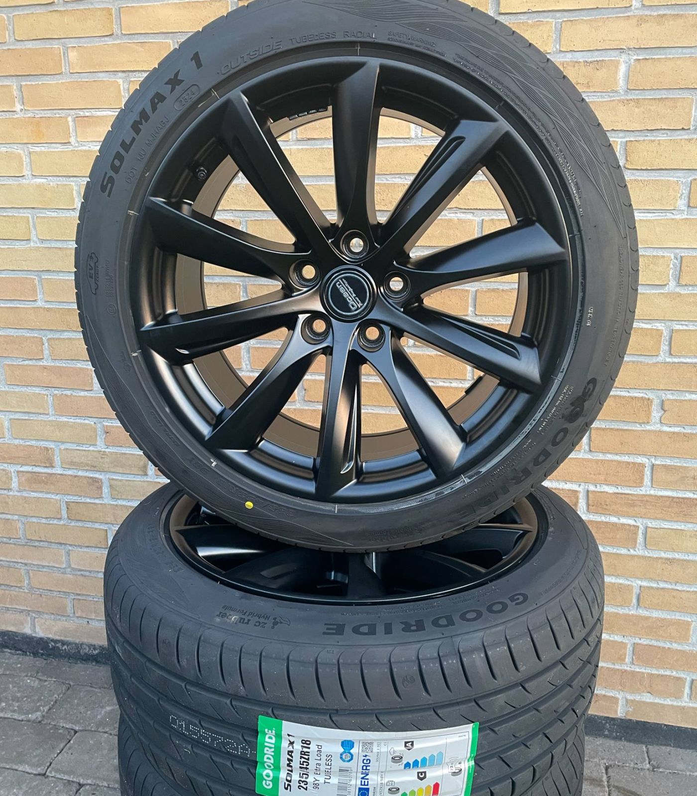 18” Nye Tesla 3 sommerhjul med BLE ventiler – ref 100