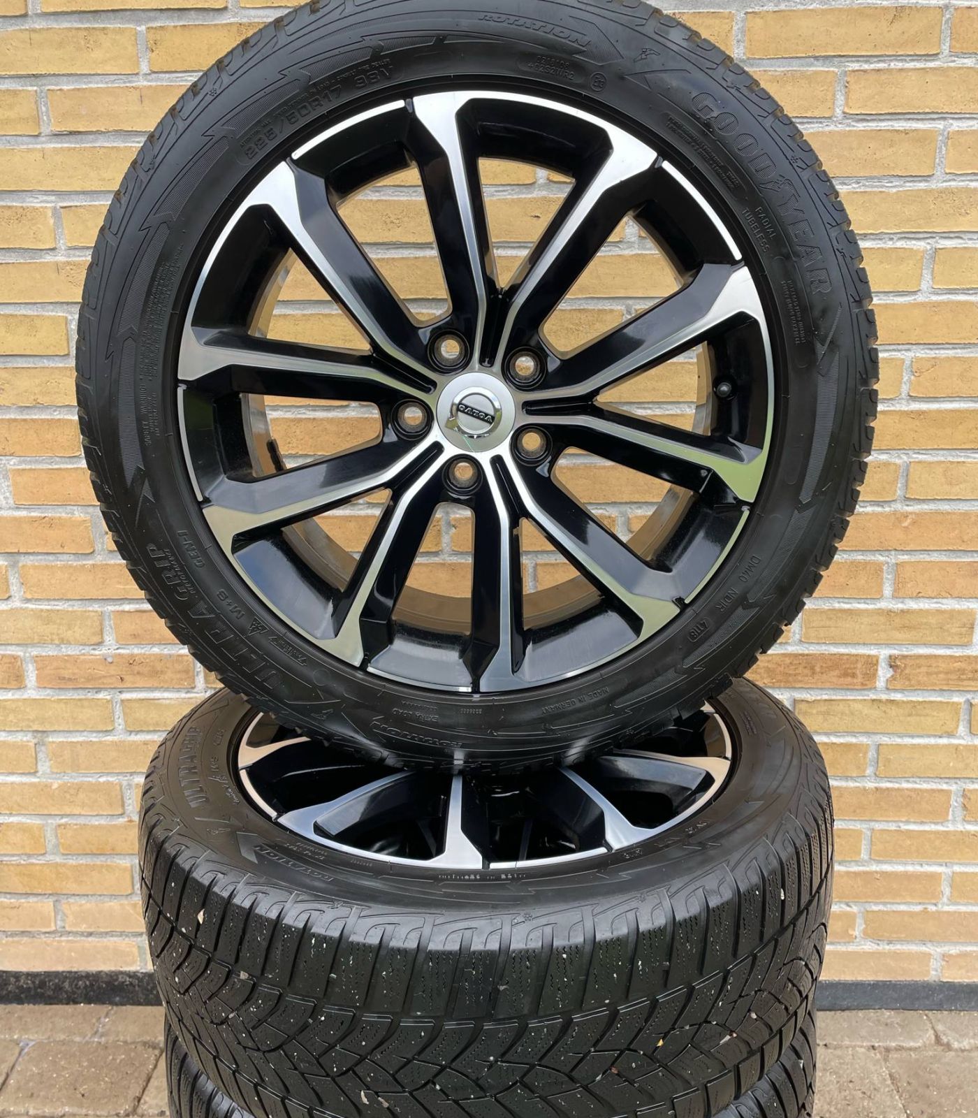 17” Originale Volvo V60 vinterhjul – reference 25