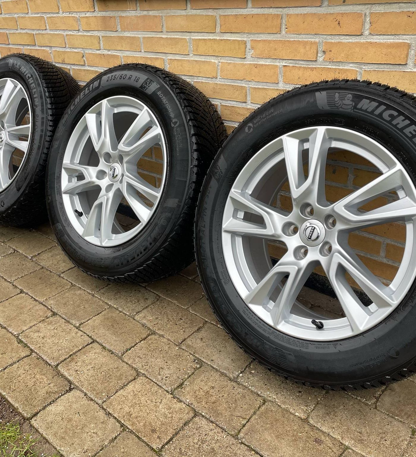 18” Originale Volvo XC-60 vinterhjul – reference 36