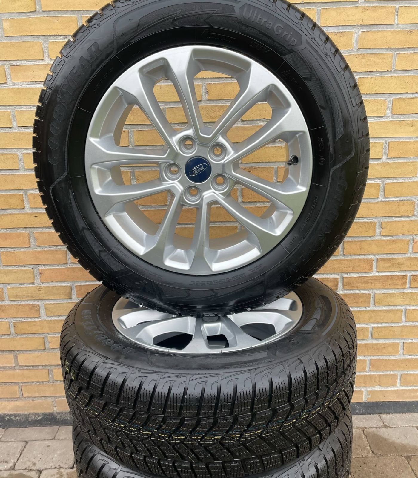 17” Originale Ford Kuga vinterhjul – reference 49