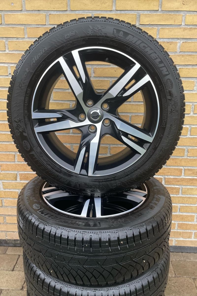 18” originale Volvo XC-40 vinterhjul – ref 27