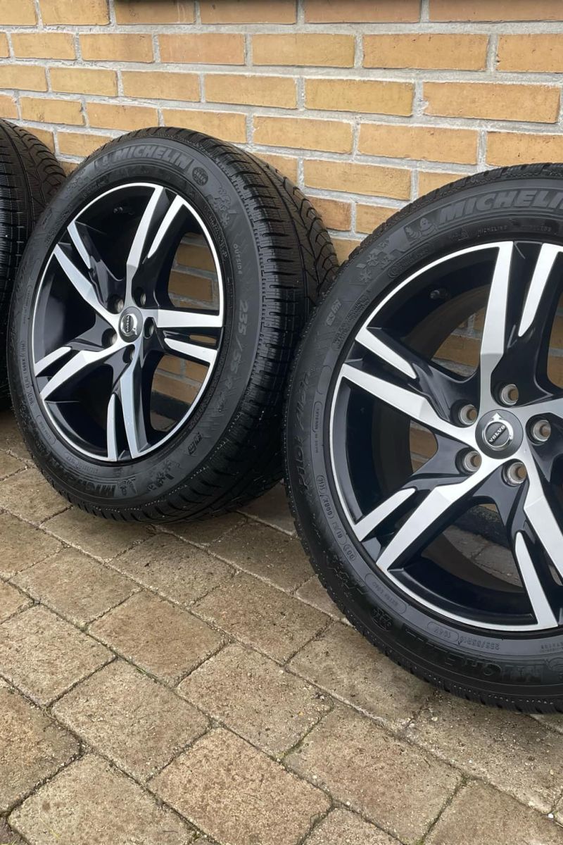 18” originale Volvo XC-40 vinterhjul – ref 27