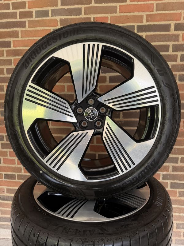 21” AUDI E-TRON – ORIGINALE ALUFÆLGE MED SOMMERDÆK- REF E2