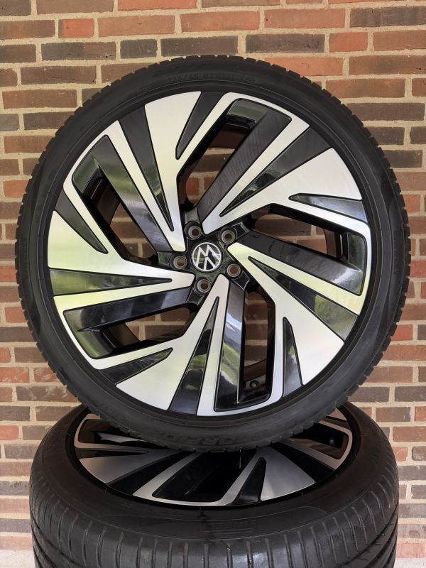 21” VW ID4/ID5 – ORIGINALE ALUFÆLGE MED SOMMERDÆK – REF E40