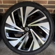 21” VW ID4/ID5 – ORIGINALE ALUFÆLGE MED SOMMERDÆK – REF E68