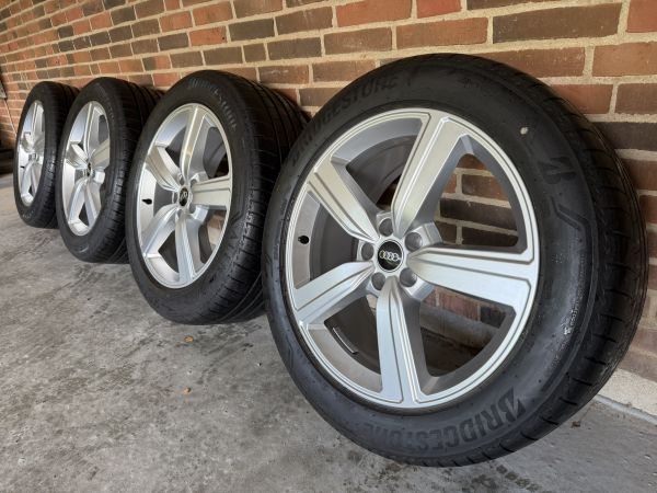 20” AUDI E-TRON / Q8 – ORIGINALE ALUFÆLGE MED SOMMERDÆK – REF E67