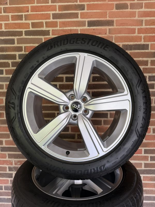 20” AUDI E-TRON / Q8 – ORIGINALE ALUFÆLGE MED SOMMERDÆK – REF E67