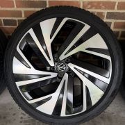 21” VW ID4/ID5 – ORIGINALE ALUFÆLGE MED SOMMERDÆK – REF E66