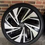 21” VW ID4/ID5 – ORIGINALE ALUFÆLGE MED SOMMERDÆK – REF E66