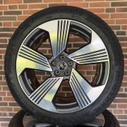 21″ AUDI E-TRON / Q8 – ORIGINALE ALUFÆLGE MED SOMMERDÆK – REF E70