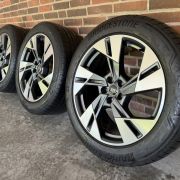 20″ AUDI E-TRON / Q8 – ORIGINALE ALUFÆLGE MED SOMMERDÆK – REF E55