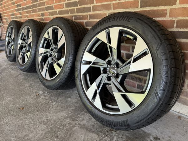 20″ AUDI E-TRON / Q8 – ORIGINALE ALUFÆLGE MED SOMMERDÆK – REF E55