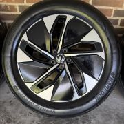 19” VW ID4 / ID5 – ORIGINALE ALUFÆLGE MED SOMMERDÆK – REF E57