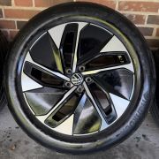 19” VW ID4 / ID5 – ORIGINALE ALUFÆLGE MED SOMMERDÆK – REF E57