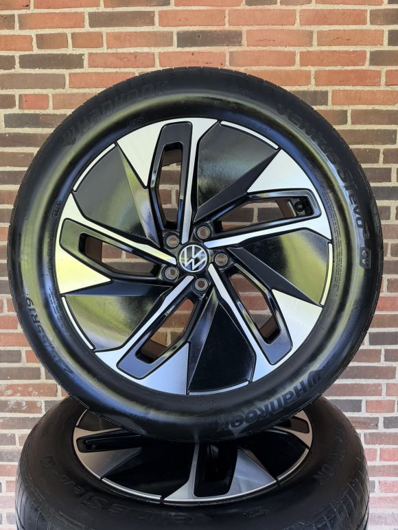 19” VW ID4 / ID5 – ORIGINALE ALUFÆLGE MED SOMMERDÆK – REF E57