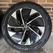 19” VW ID4 / ID5 – ORIGINALE ALUFÆLGE MED SOMMERDÆK – REF E33