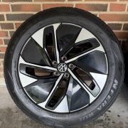19” VW ID4 / ID5 – ORIGINALE ALUFÆLGE MED SOMMERDÆK – REF E33
