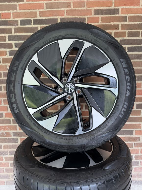 19” VW ID4 / ID5 – ORIGINALE ALUFÆLGE MED SOMMERDÆK – REF E33