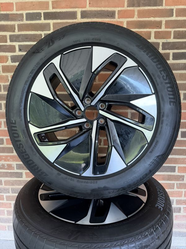 19” VW ID4 / ID5 – ORIGINALE ALUFÆLGE MED SOMMERDÆK – REF E78