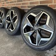 19” VW ID3 / CUPRA BORN – ORIGINALE ALUFÆLGE MED SOMMERDÆK – REF E76