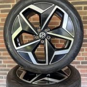 19” VW ID3 / CUPRA BORN – ORIGINALE ALUFÆLGE MED SOMMERDÆK – REF E76