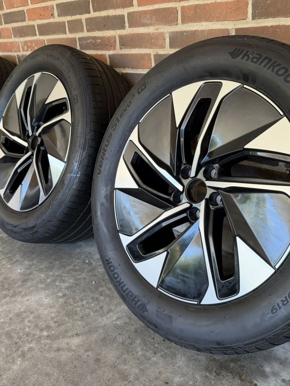 19” VW ID4 / ID5 – ORIGINALE ALUFÆLGE MED SOMMERDÆK – REF E31
