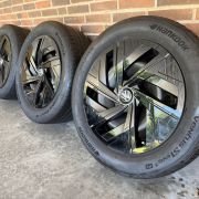 19” VW ID4 / ID5 – ORIGINALE STÅLFÆLGE MED SOMMERDÆK – REF E59