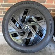 19” VW ID4 / ID5 – ORIGINALE STÅLFÆLGE MED SOMMERDÆK – REF E59