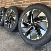 19” VW ID4 / ID5 – ORIGINALE ALUFÆLGE MED SOMMERDÆK – REF E27
