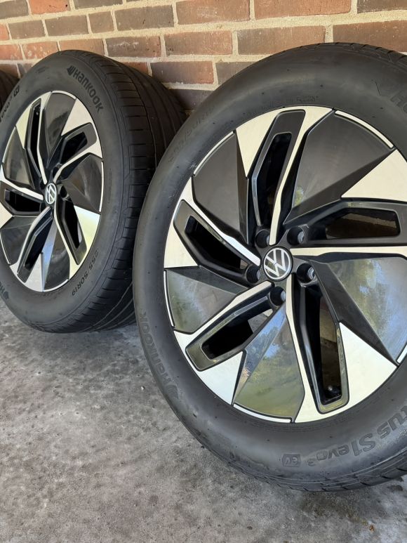 19” VW ID4 / ID5 – ORIGINALE ALUFÆLGE MED SOMMERDÆK – REF E28