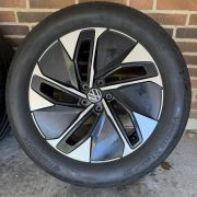 19” VW ID4 / ID5 – ORIGINALE ALUFÆLGE MED SOMMERDÆK – REF E28