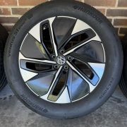 19” VW ID4 / ID5 – ORIGINALE ALUFÆLGE MED SOMMERDÆK – REF E28