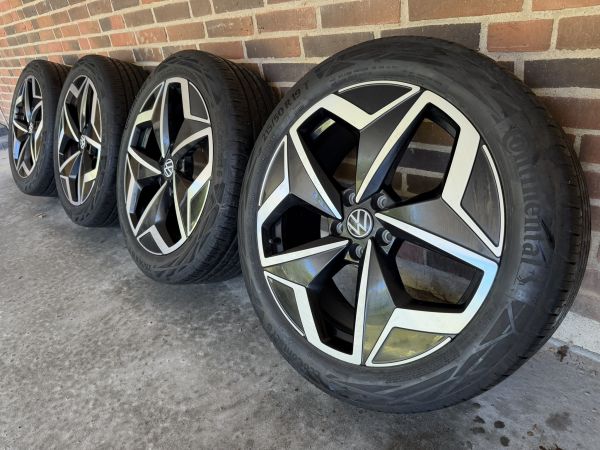19” VW ID3 / CUPRA BORN – ORIGINALE ALUFÆLGE MED SOMMERDÆK – REF E29