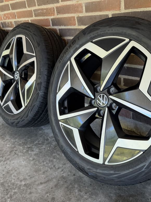19” VW ID3 / CUPRA BORN – ORIGINALE ALUFÆLGE MED SOMMERDÆK – REF E29