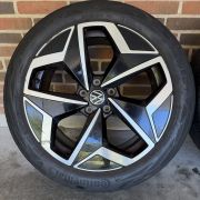 19” VW ID3 / CUPRA BORN – ORIGINALE ALUFÆLGE MED SOMMERDÆK – REF E29