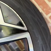 19” VW ID3 / CUPRA BORN – ORIGINALE ALUFÆLGE MED SOMMERDÆK – REF E29
