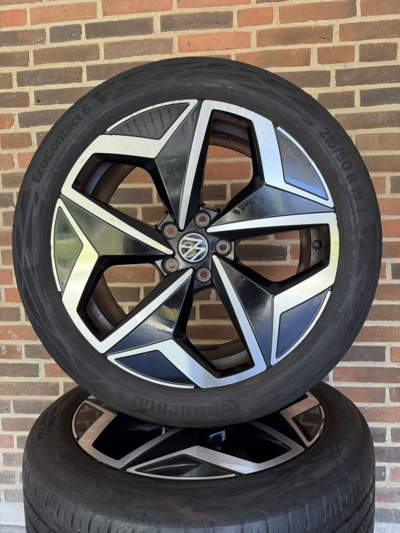 19” VW ID3 / CUPRA BORN – ORIGINALE ALUFÆLGE MED SOMMERDÆK – REF E29