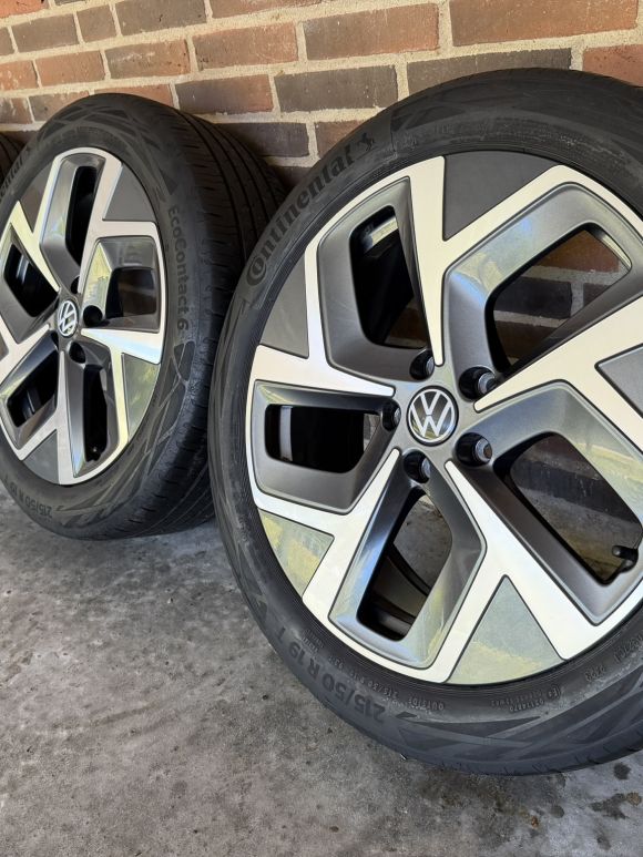 19” VW ID3 / CUPRA BORN – ORIGINALE ALUFÆLGE MED SOMMERDÆK – REF E36