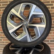 19” VW ID3 / CUPRA BORN – ORIGINALE ALUFÆLGE MED SOMMERDÆK – REF E36