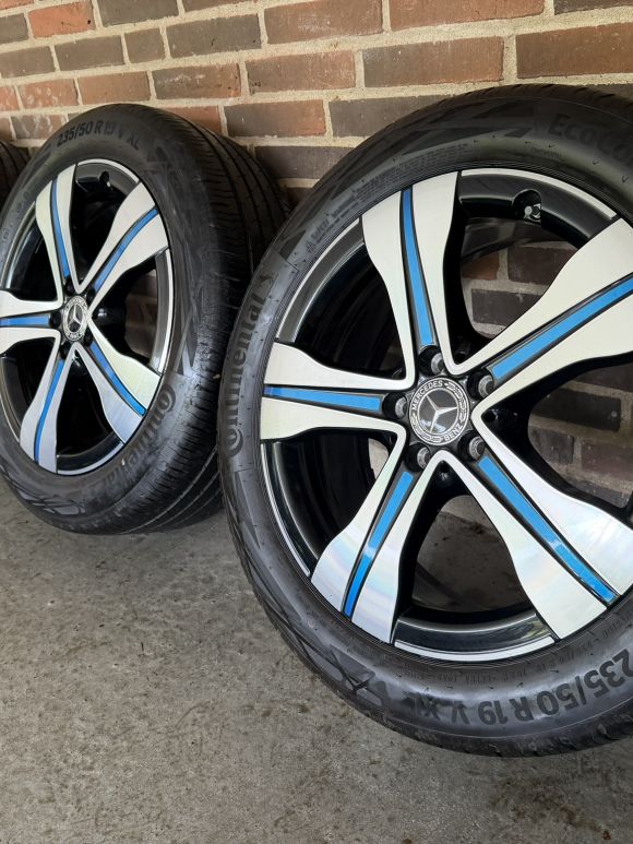 19” MERCEDES EQA / EQB – ORIGINALE ALUFÆLGE MED SOMMERDÆK – REF E49