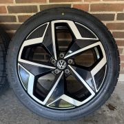 19” VW ID3 / CUPRA BORN – ORIGINALE ALUFÆLGE MED VINTERDÆK – REF E43