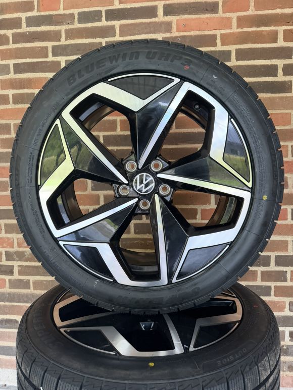19” VW ID3 / CUPRA BORN – ORIGINALE ALUFÆLGE MED VINTERDÆK – REF E43