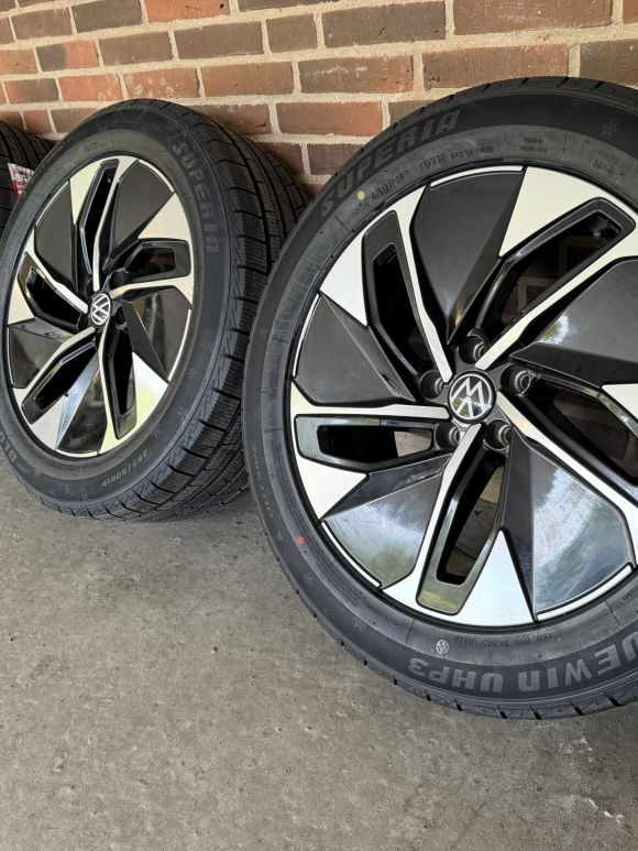 19” VW ID4 / ID5 – ORIGINALE ALUFÆLGE MED VINTERDÆK – REF E27