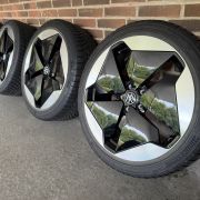20” VW ID3 / CUPRA BORN – ORIGINALE ALUFÆLGE MED VINTERDÆK – REF P128