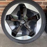 20” VW ID3 / CUPRA BORN – ORIGINALE ALUFÆLGE MED VINTERDÆK – REF P131