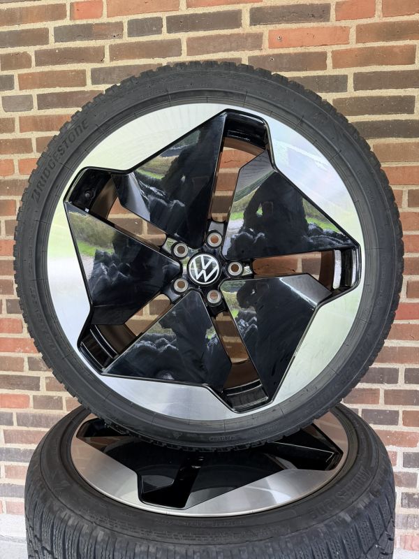 20” VW ID3 / CUPRA BORN – ORIGINALE ALUFÆLGE MED VINTERDÆK – REF P131