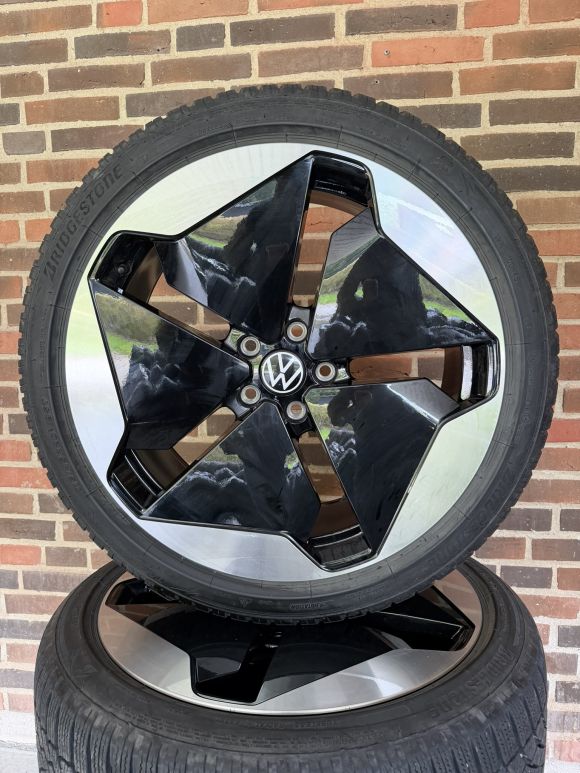20” VW ID3 / CUPRA BORN – ORIGINALE ALUFÆLGE MED VINTERDÆK – REF P131
