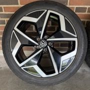 19” VW ID3 / CUPRA BORN – ORIGINALE ALUFÆLGE MED VINTERDÆK – REF P132