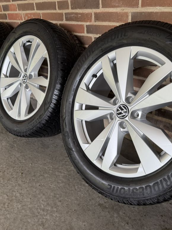 19” VW ID4/ID5 – ORIGINALE ALUFÆLGE MED VINTERDÆK – REF P149